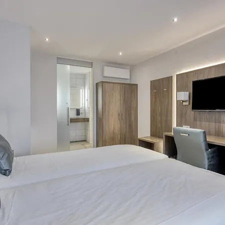 De Linden Hotel 3*